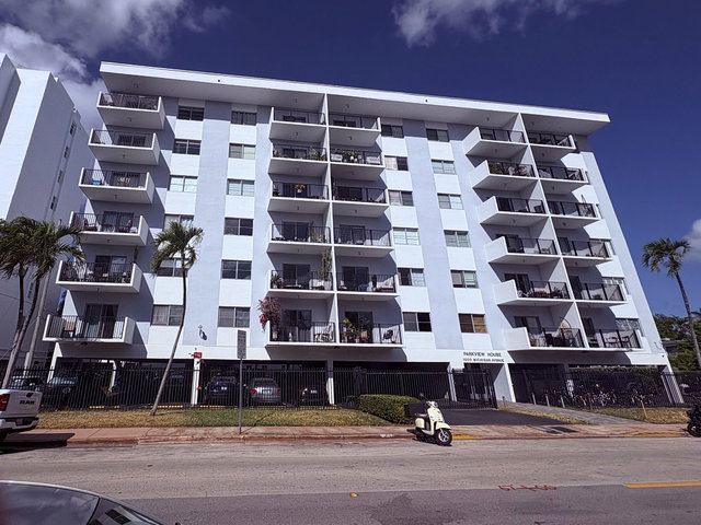 Parkview House Condo photo 2